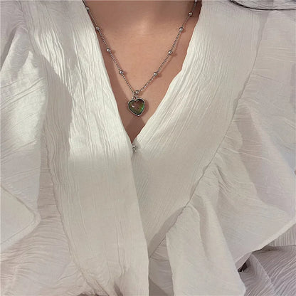 V-Inspired Same Paragraph Necklace